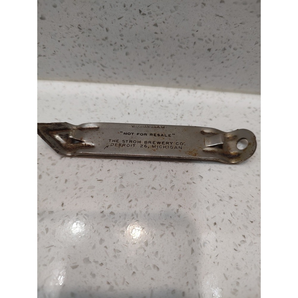 The Stroh Brewery Bottle Can Opener Beer Vaughn USA Detroit Michigan Vintage